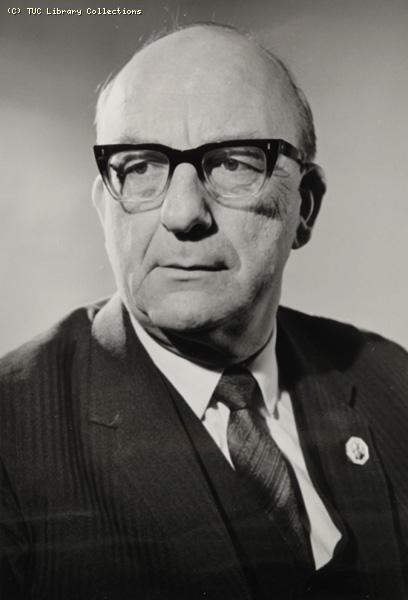 Reg Bottini, 1940-1945